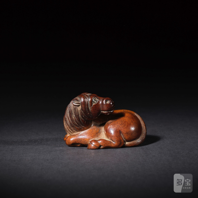 木彫根付 馬 無銘 19世紀前期 | NETSUKE EN BOIS REPRÉSENTANT UN CHEVAL COUCHÉ